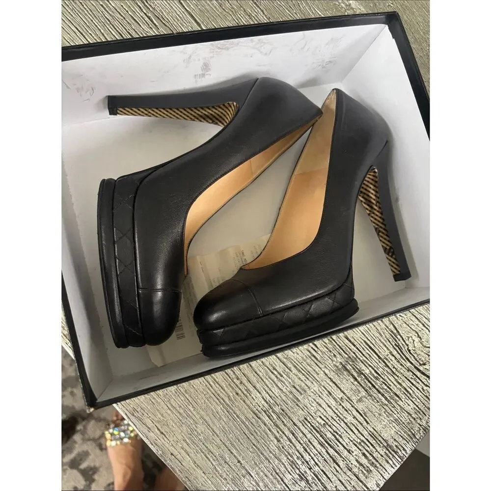 CHANEL Black Leather High Heel Pumps with CC Cap Toe 40.5 with box and receipt